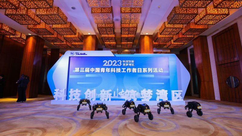 企业级数据中台方案：构建数据价值的基石**